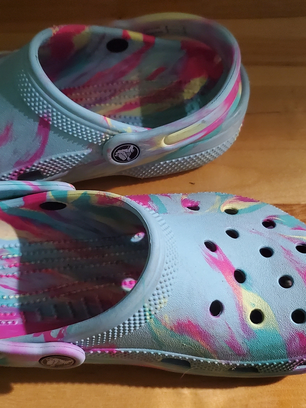 CROCS Kids Light Blue Tie-Dye Style Clog with Pink and Yellow Swirls - Picture 2 of 7